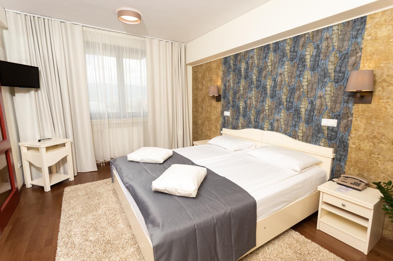 Hotel Fenyo Miercurea Ciuc Exteriér fotografie