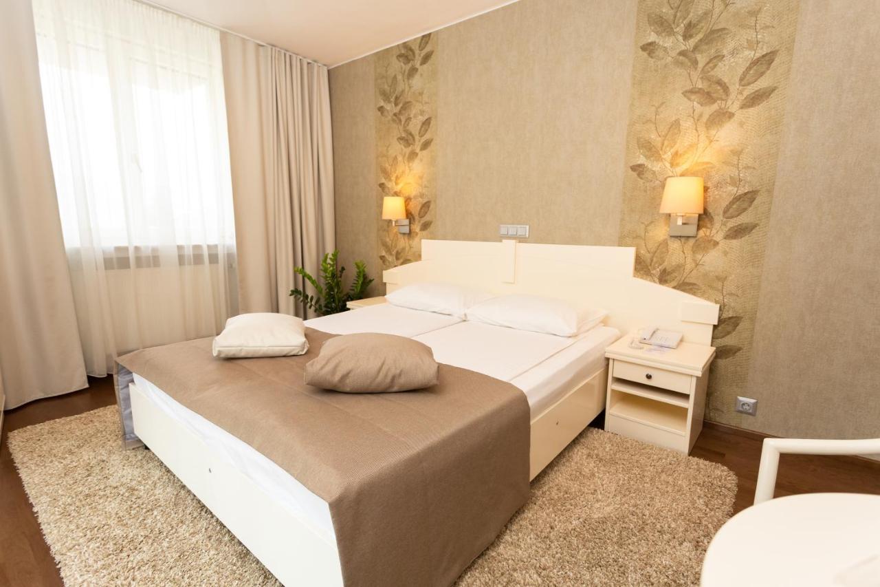 Hotel Fenyo Miercurea Ciuc Exteriér fotografie